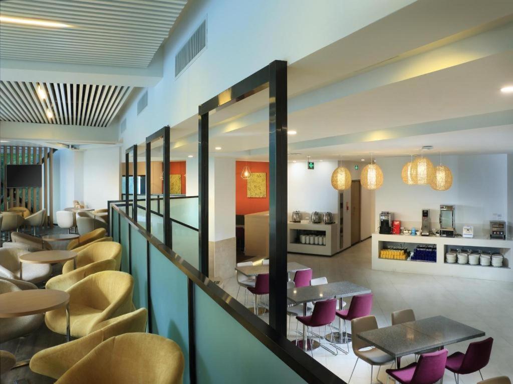 Holiday Inn Express Yangzhou City Center By Ihg Exterior photo