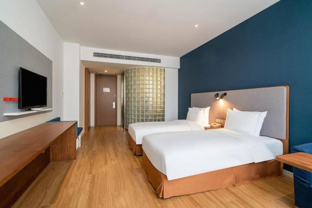Holiday Inn Express Yangzhou City Center By Ihg Exterior photo